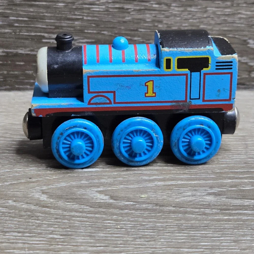 Thomas & Friends Wooden Railway Thomas #1 Blue Tank Train Car Learning Curve
